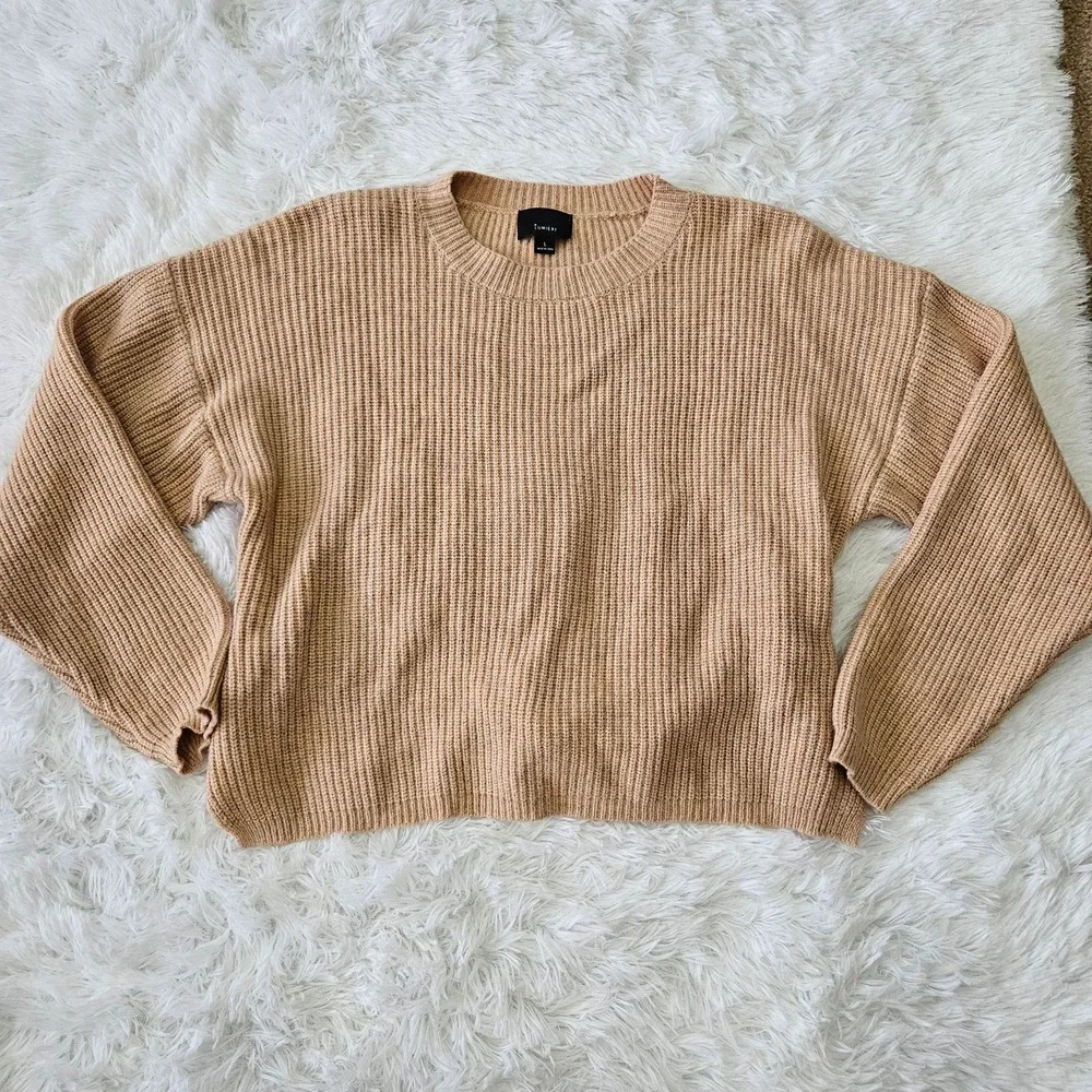 Lumiere Women's Beige Tie Back Ruffle Crewneck Long Sleeve‎ Sweater. Size L